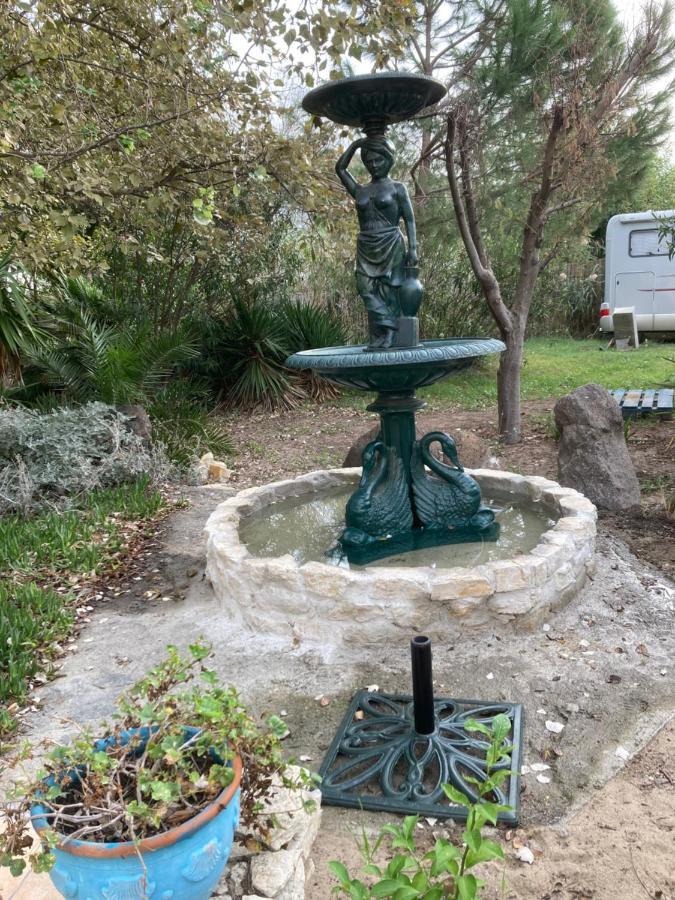 Le Robinson Bed & Breakfast Marseillan  Luaran gambar